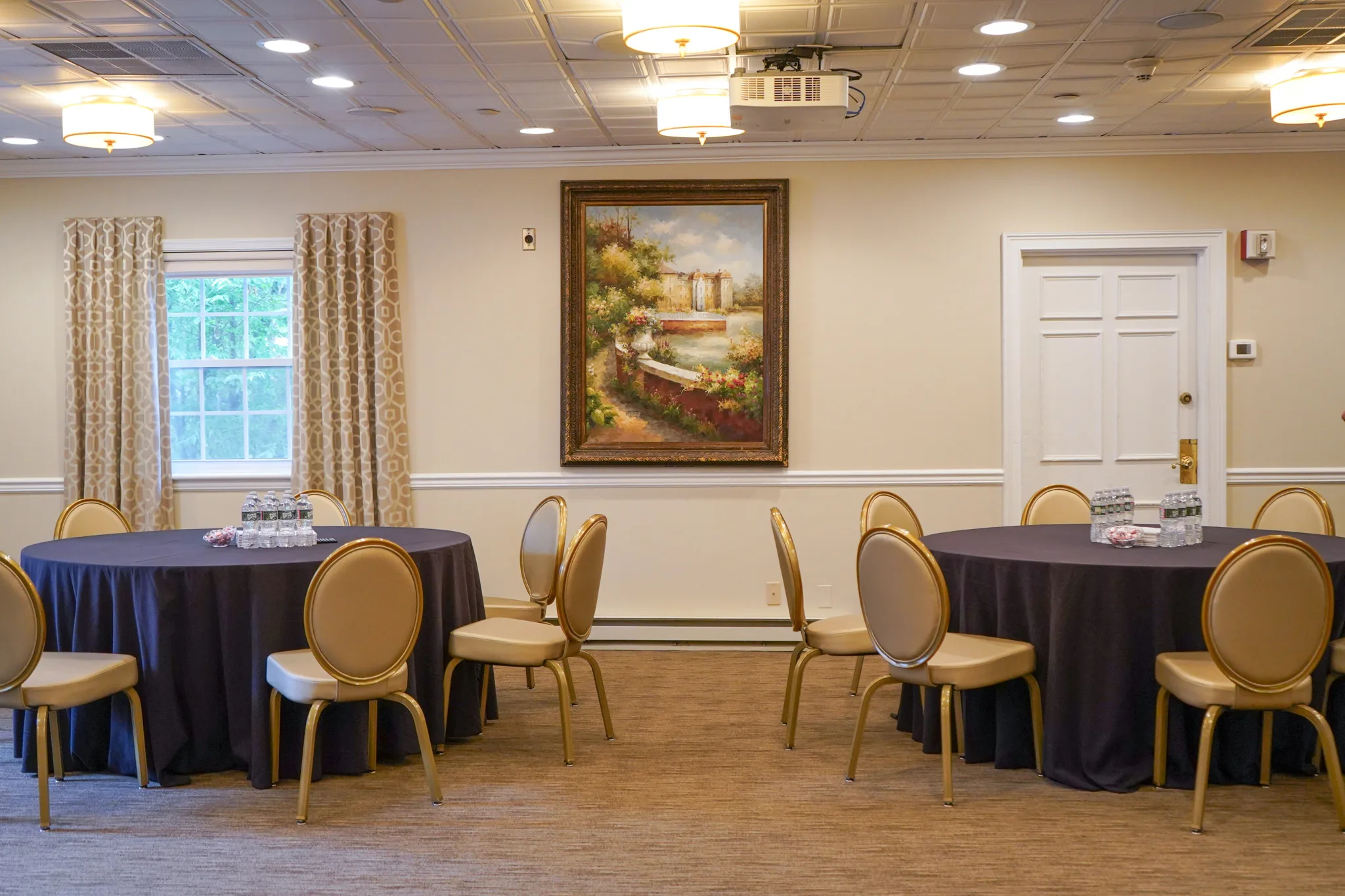 Nassau Room meeting set up