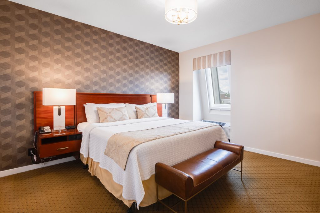Standard Suites