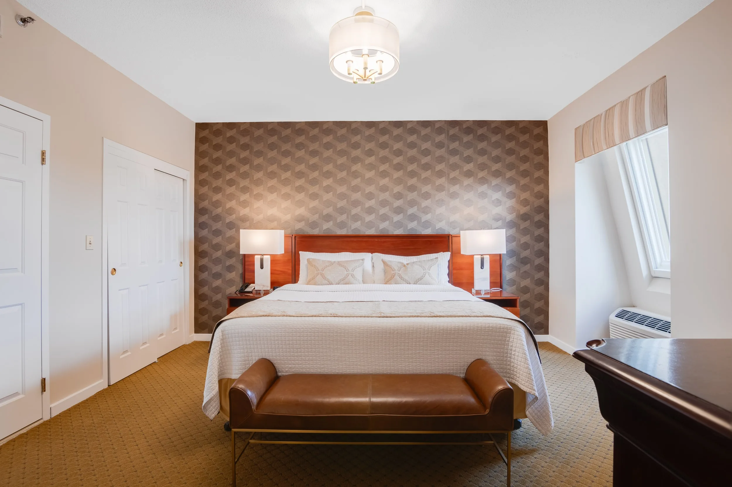 Standard Suites