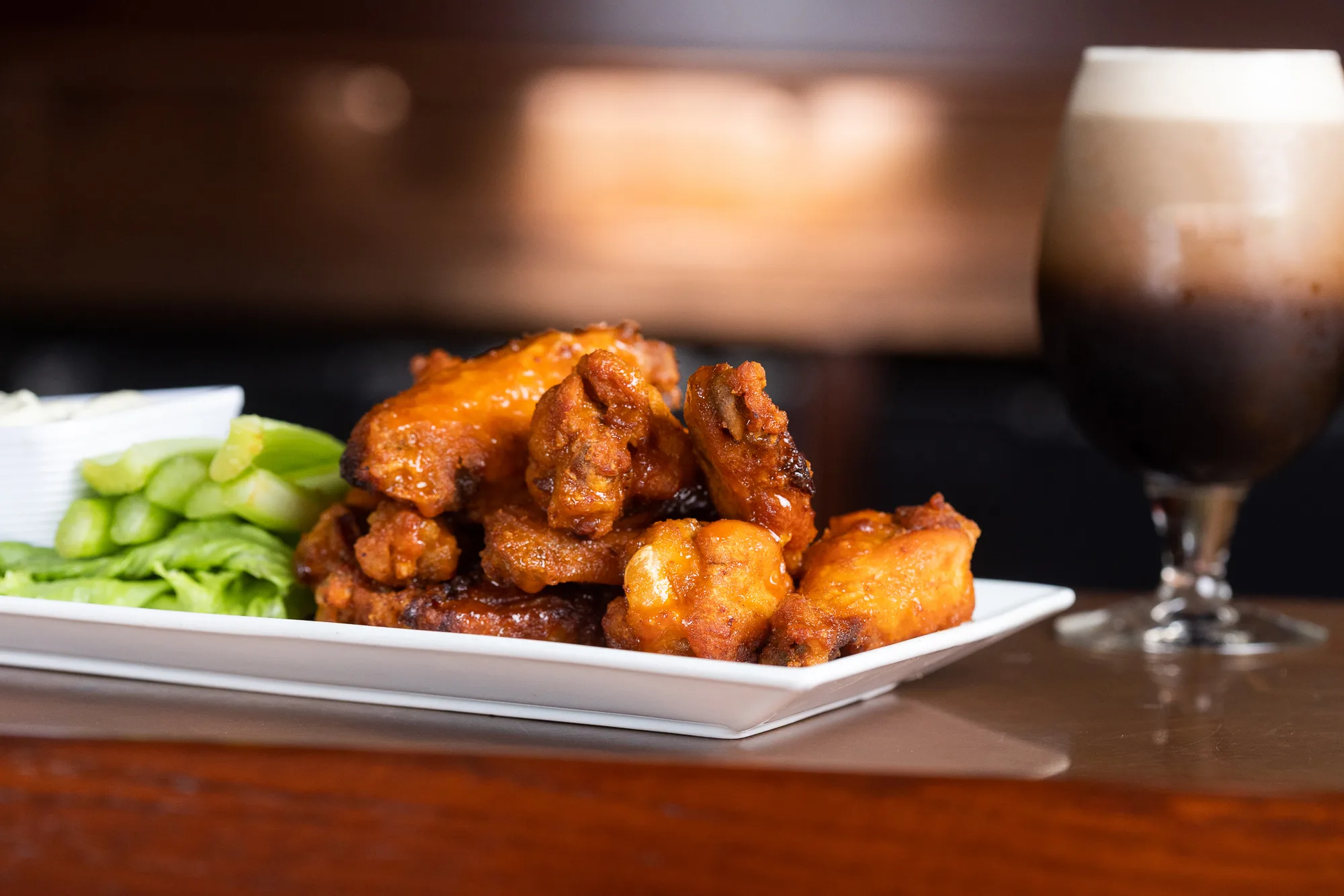 Yankee Doodle Tap Room wings and pint