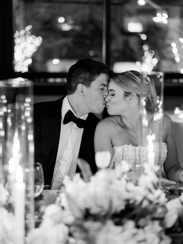 kiss