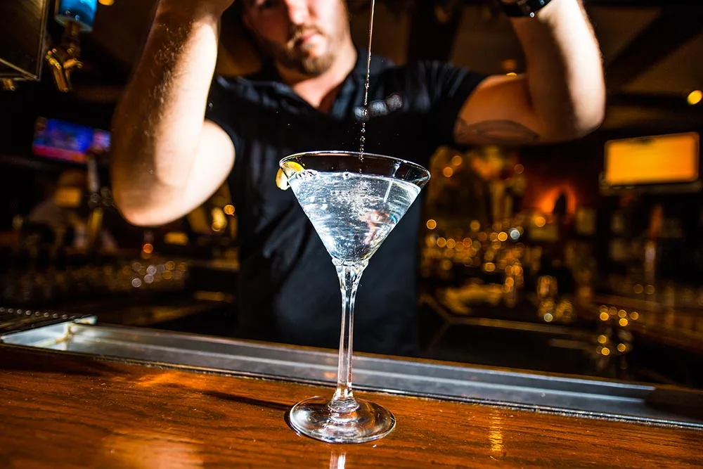 tap room mixology bartender