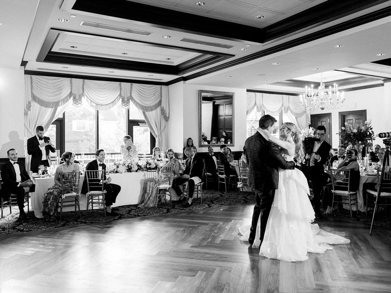 Ballroom Weddings in Princeton, NJ: Timeless Elegance at the Nassau Inn