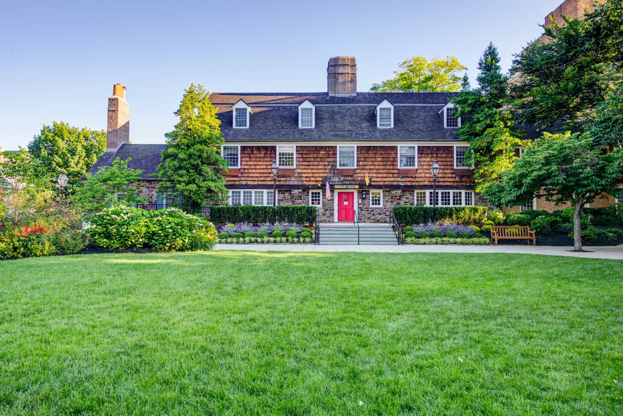 exterior summer of the Nassau Inn